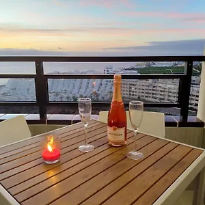 https://edificio-club-paraiso.adeje-hotels.com